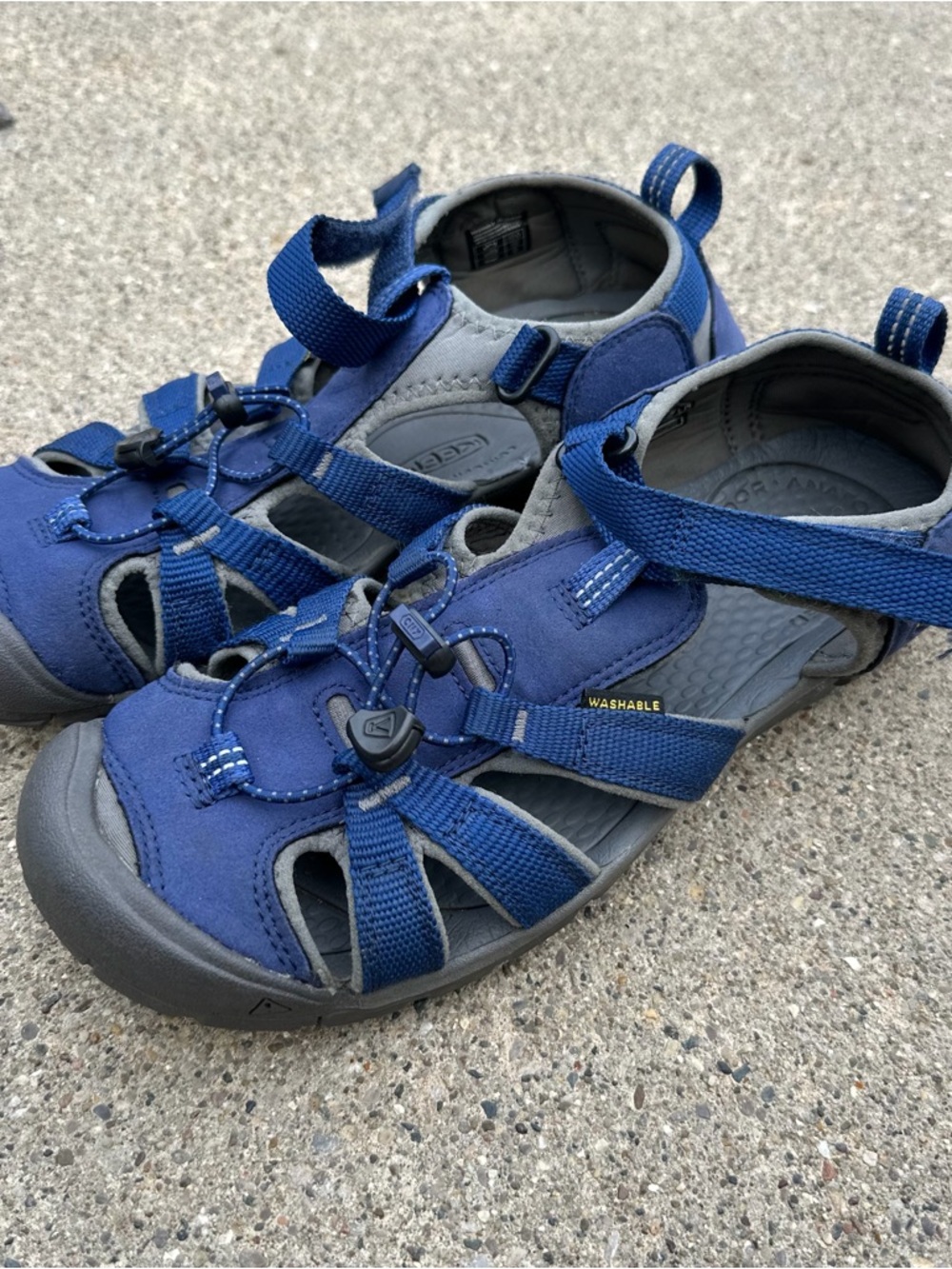 Keen Seacamp II CNX Blue Depths/Gargoyle Sport Sandals Big Kids Size 6 1010096